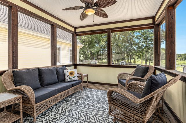 8196 E Walnut Ridge, New Carlisle, IN 46552