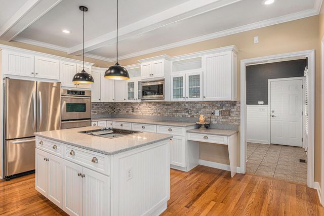 8196 E Walnut Ridge, New Carlisle, IN 46552