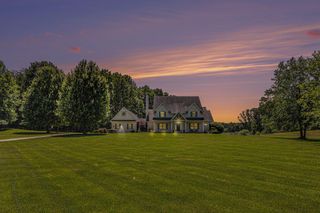 8196 E Walnut Ridge, New Carlisle, IN 46552