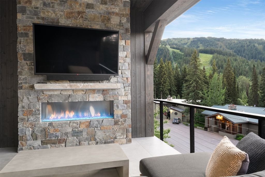 3812 Tamarack Avenue B, Whitefish, MT 59937 photo 50