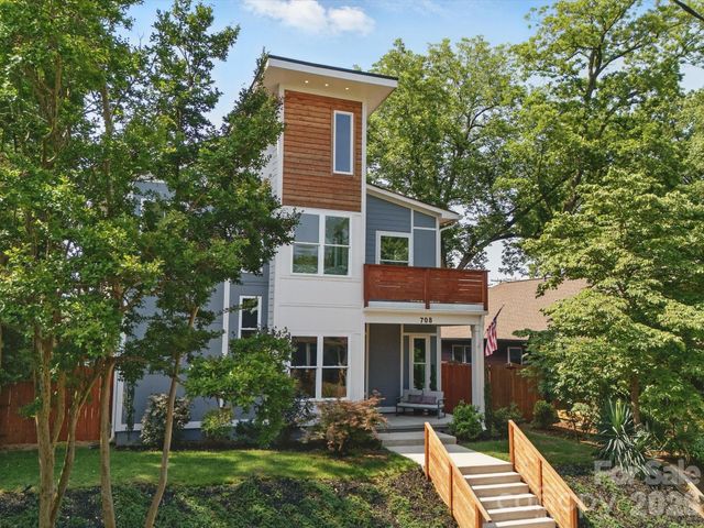 708 Cross Trail Drive, Charlotte, NC 28204