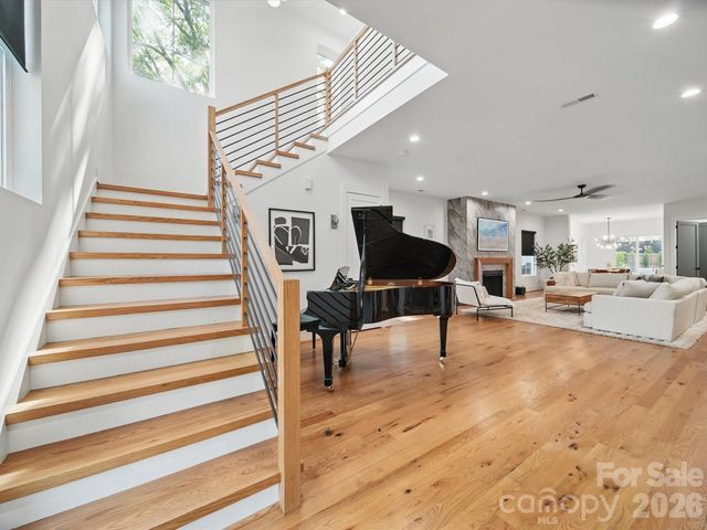 708 Cross Trail Drive, Charlotte, NC 28204