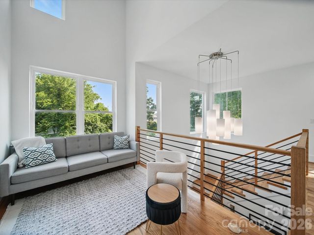 708 Cross Trail Drive, Charlotte, NC 28204