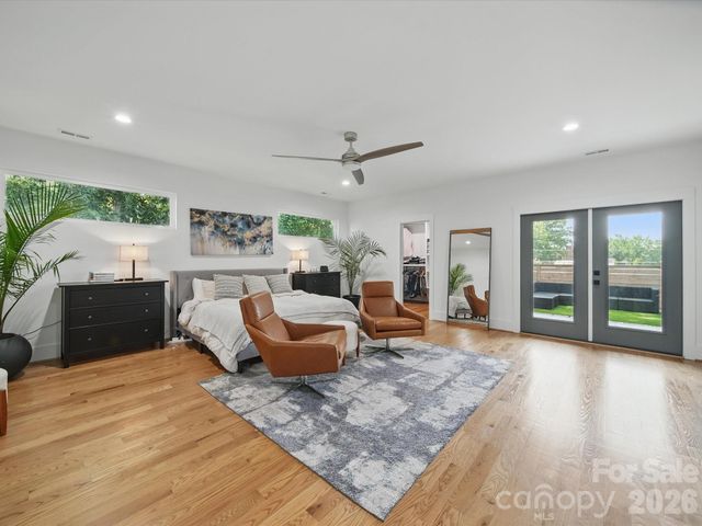 708 Cross Trail Drive, Charlotte, NC 28204