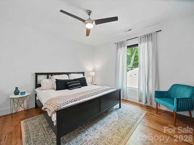 708 Cross Trail Drive, Charlotte, NC 28204