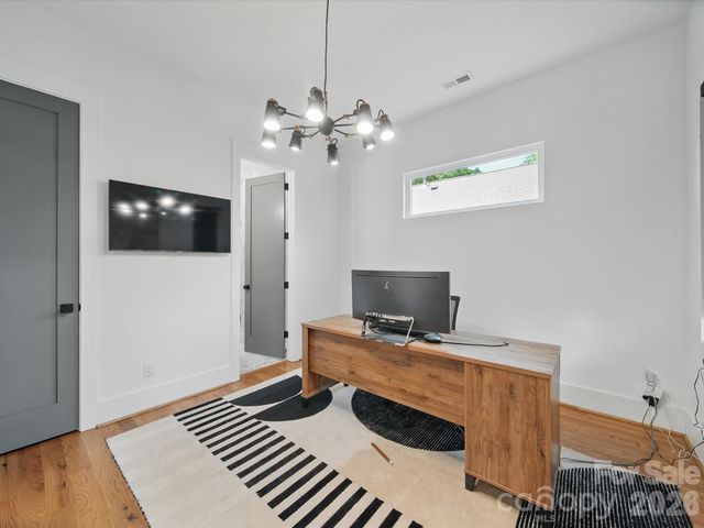 708 Cross Trail Drive, Charlotte, NC 28204