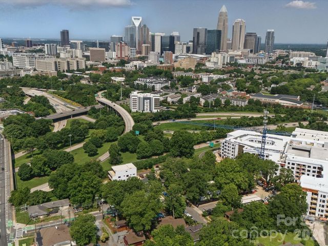 708 Cross Trail Drive, Charlotte, NC 28204