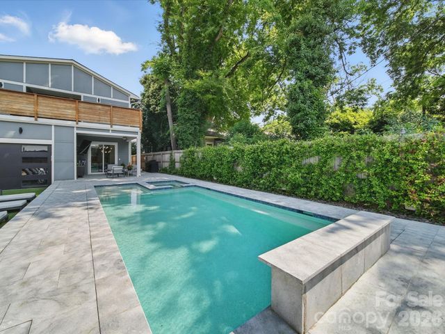 708 Cross Trail Drive, Charlotte, NC 28204