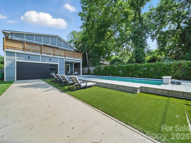 708 Cross Trail Drive, Charlotte, NC 28204