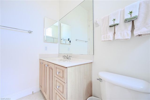 3745 Montreux Ln Apt 202, Naples, FL 34114