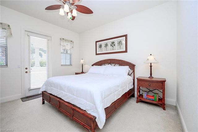 3745 Montreux Ln Apt 202, Naples, FL 34114