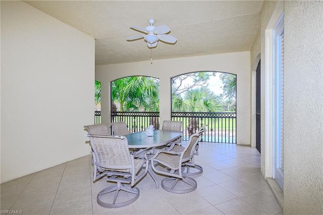 3745 Montreux Ln Apt 202, Naples, FL 34114