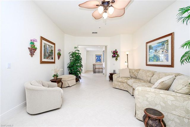 3745 Montreux Ln Apt 202, Naples, FL 34114