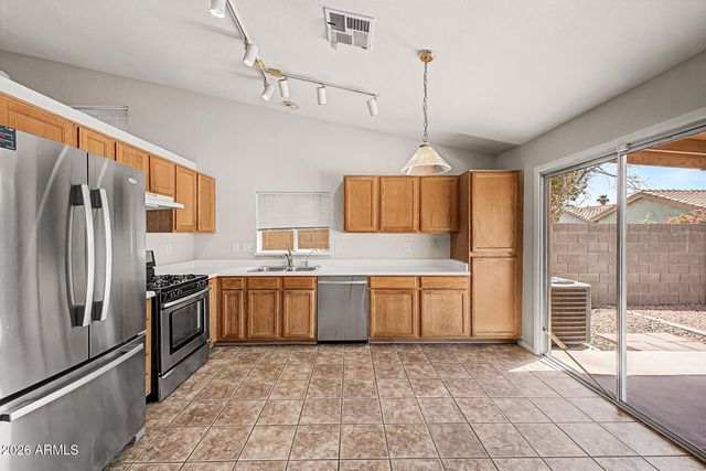 9969 W MACKENZIE Drive, Phoenix, AZ 85037