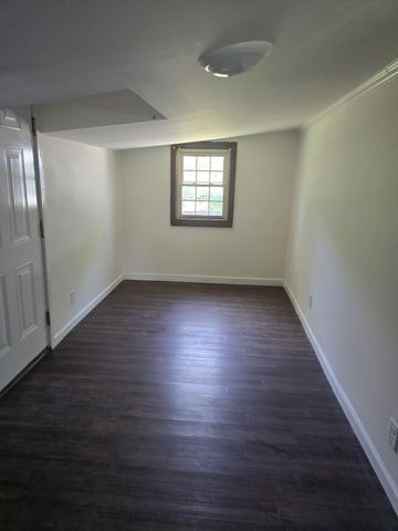 1214 Locust St, Fayetteville, TN 37334