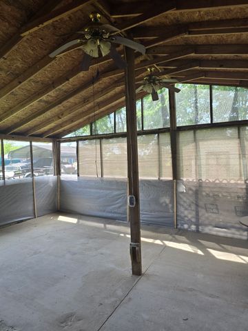 1214 Locust St, Fayetteville, TN 37334