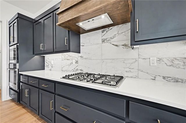 12502 W 183rd Terrace, Overland Park, KS 66013