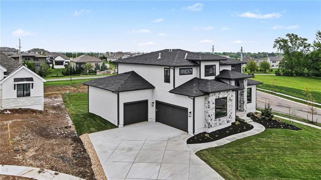 12502 W 183rd Terrace, Overland Park, KS 66013