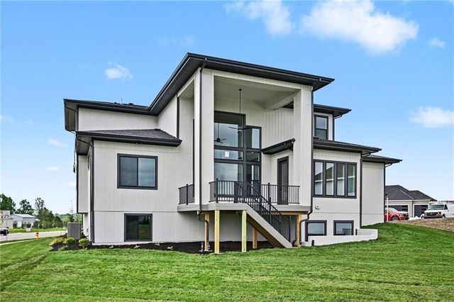 12502 W 183rd Terrace, Overland Park, KS 66013
