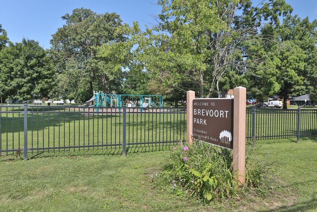 575 Acton Road, Columbus, OH 43214