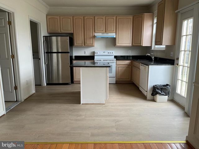 3208 STANFORD ST, Hyattsville, MD 20783
