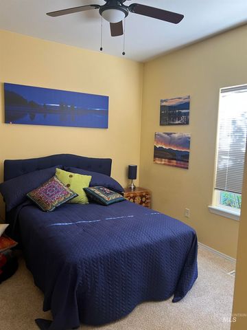 1133 N Torrey Pines, Eagle, ID 83616