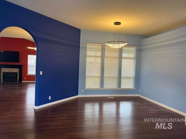 1133 N Torrey Pines, Eagle, ID 83616