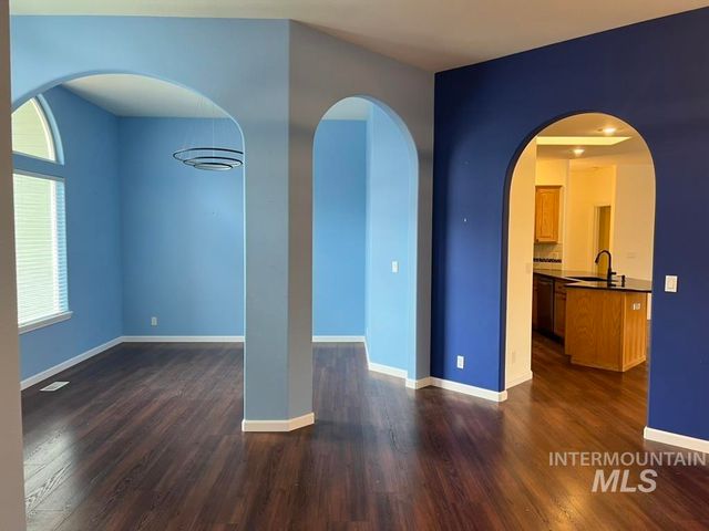 1133 N Torrey Pines, Eagle, ID 83616