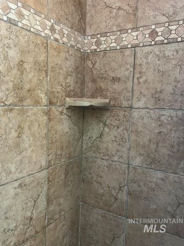 1133 N Torrey Pines, Eagle, ID 83616