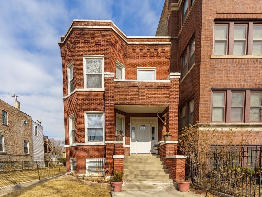 4706 W Adams Street 2, Chicago, IL 60644