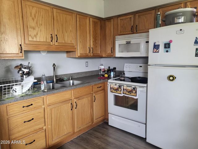 8210 E GARFIELD Street K214, Scottsdale, AZ 85257