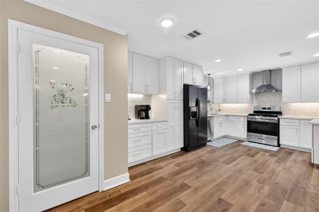 11130 Holly Hill Lane, Houston, TX 77041