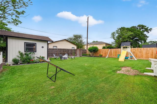 11130 Holly Hill Lane, Houston, TX 77041