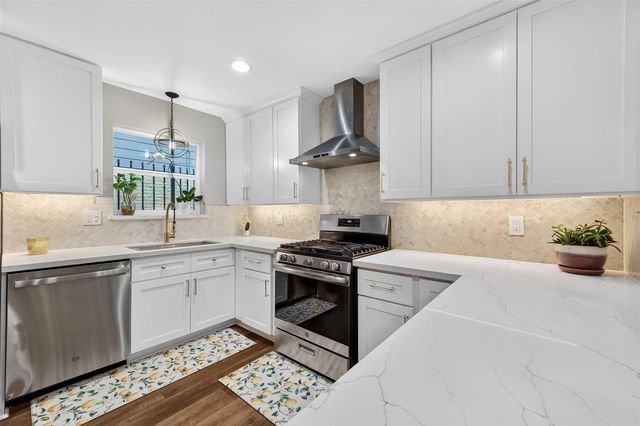 11130 Holly Hill Lane, Houston, TX 77041