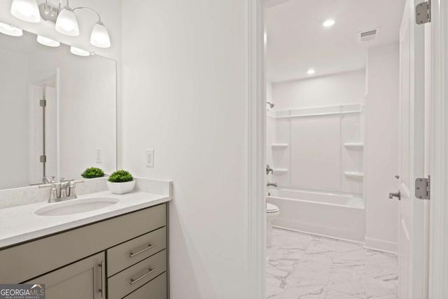 218 Kindness Circle, Mcdonough, GA 30252