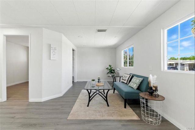 900 Santa Clara, Hemet, CA 92543