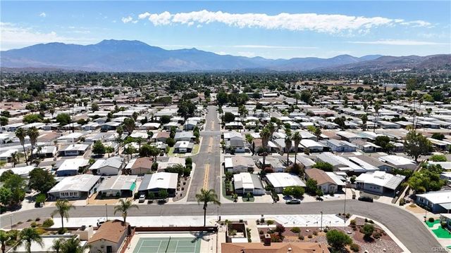 900 Santa Clara, Hemet, CA 92543