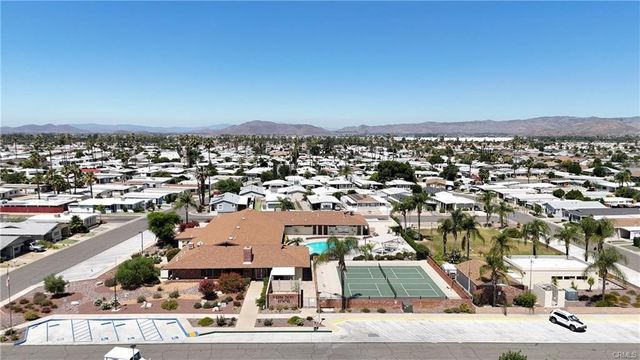 900 Santa Clara, Hemet, CA 92543