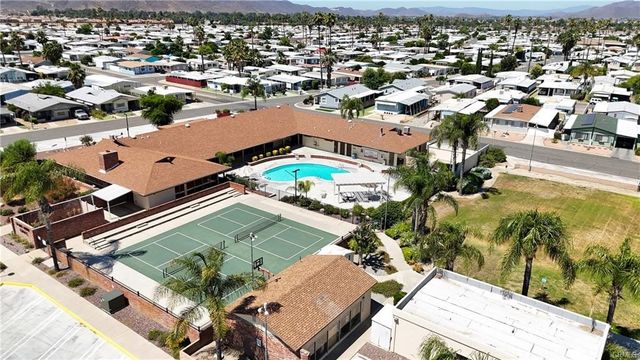 900 Santa Clara, Hemet, CA 92543