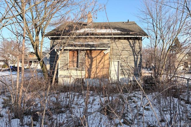 19375 Danbury Street, Highland Park, MI 48203