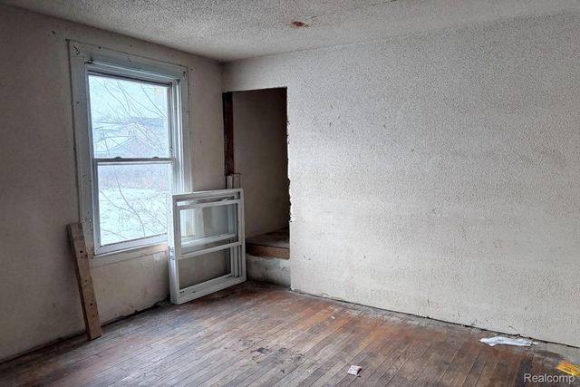 19375 Danbury Street, Highland Park, MI 48203