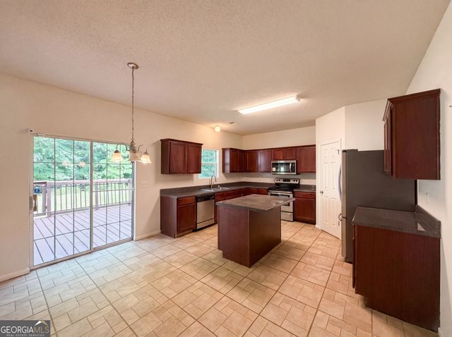 6257 Polar Fox Court, Riverdale, GA 30296