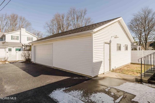 206 Greenlawn Avenue, Findlay, OH 45840