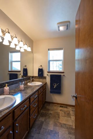 7511 W Greenside Ct, Nine Mile Falls, WA 99026