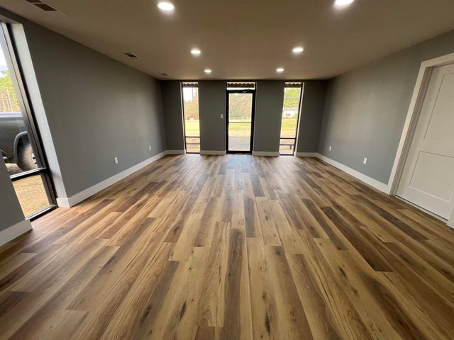 83 FM 250, Hughes Springs, TX 75656