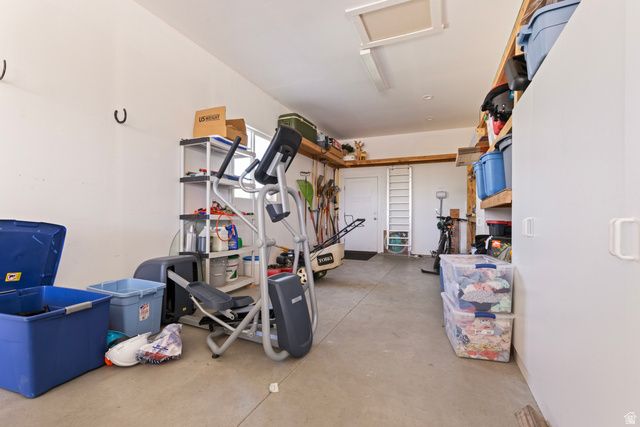 3916 W 2400 N, Plain City, UT 84404