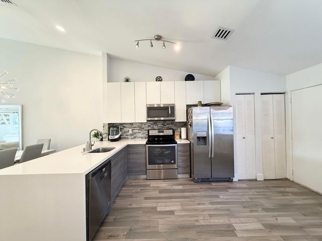 15220 W Tranquility Lake Drive, Delray Beach, FL 33446