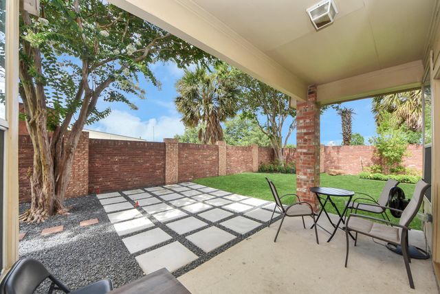 3611 Royal Royce Drive, Houston, TX 77042