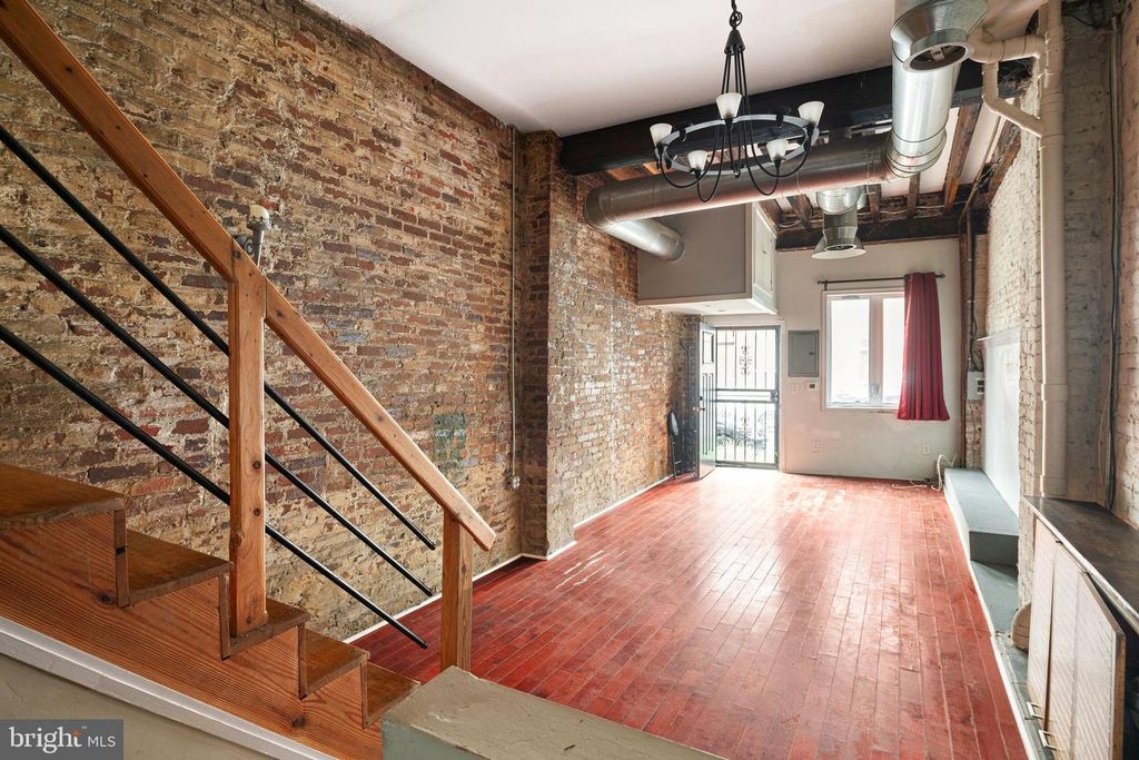 1127 S 7TH ST, PHILADELPHIA, PA 19147 — photo 4