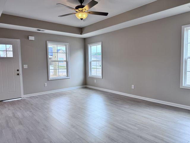 1257 Lakewalk Dr, Antioch, TN 37013